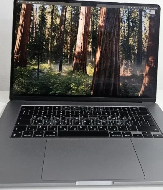 New Laptop Apple MacBook Air 2024 M3 8GB Intel Core i7 SSD 512GB