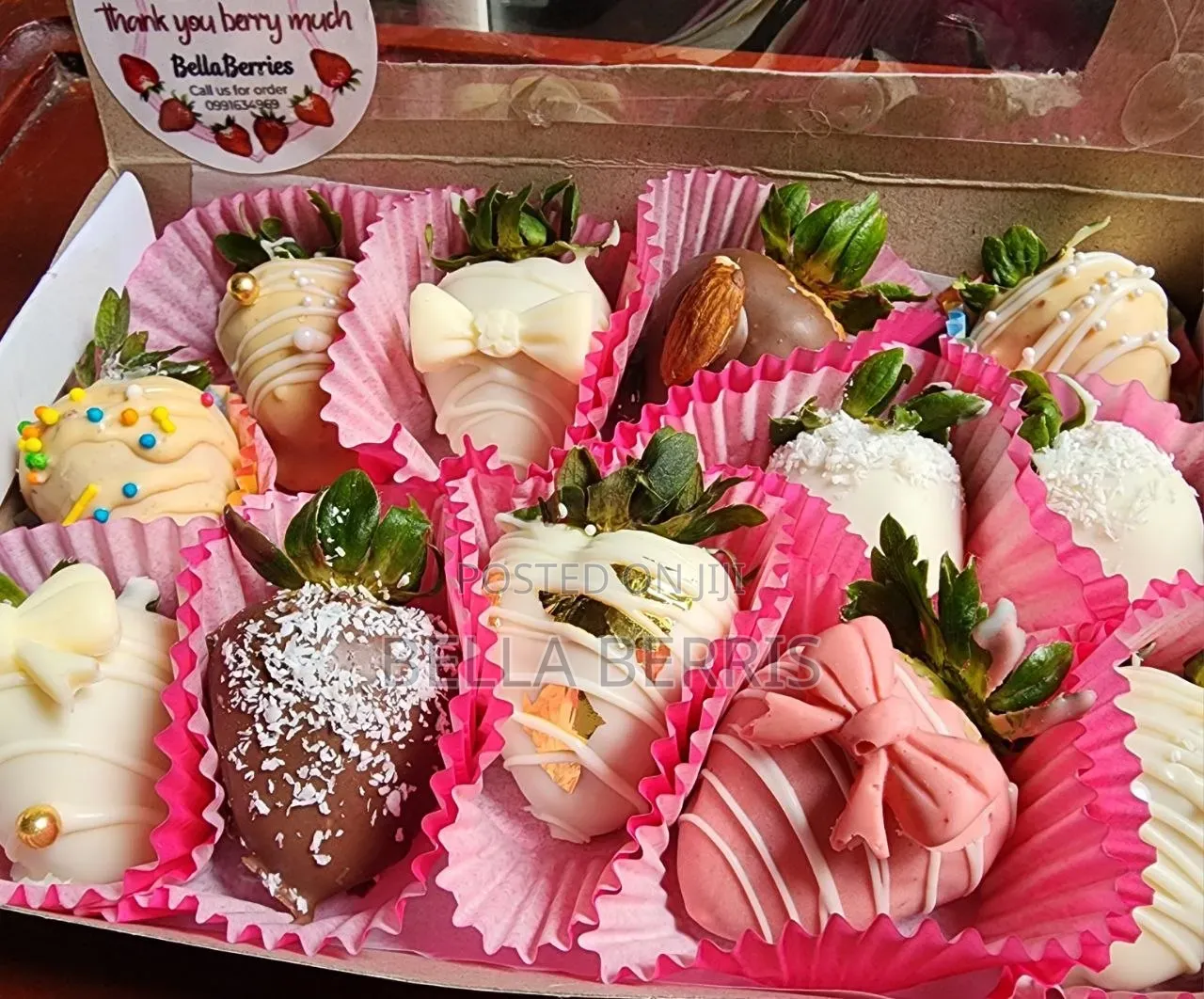 Chocolate Covered Strawberries With Box