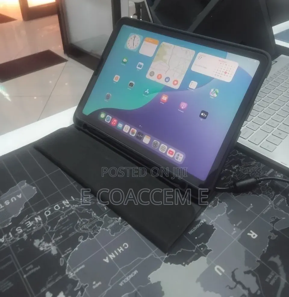 New Apple iPad Air 64 GB Gray