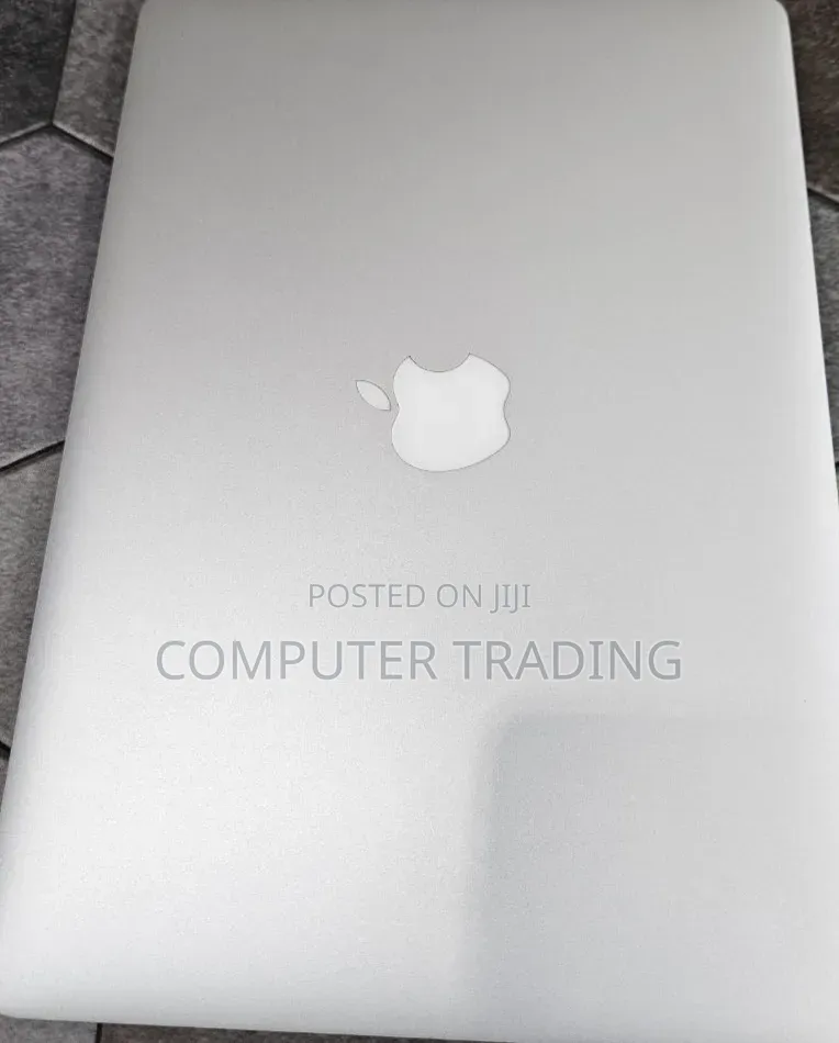 New Laptop Apple MacBook Air 2017 8GB Intel Core i5 SSD 256GB