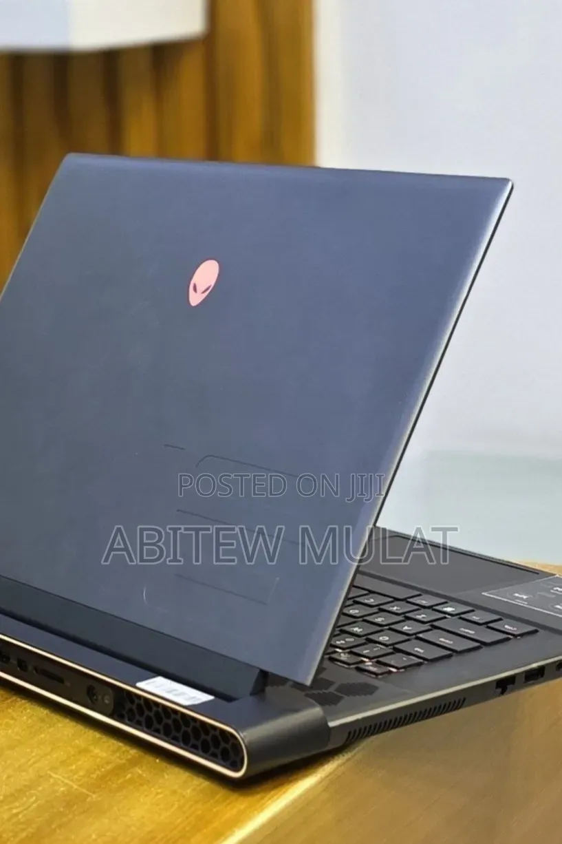 New Laptop Alienware 16x Aurora 16GB Intel Core i9 SSD 1T