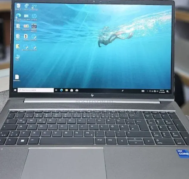 New Laptop HP ZBook Power G9 i7 16GB Intel Core i7 SSD 1T