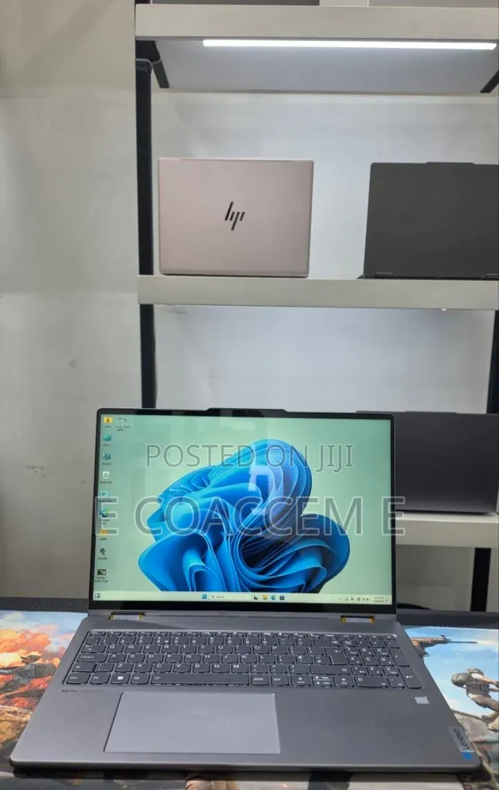 New Laptop Lenovo 16GB AMD Ryzen 7 SSD 512GB