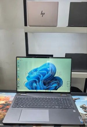 New Laptop Lenovo 16GB AMD Ryzen 7 SSD 512GB