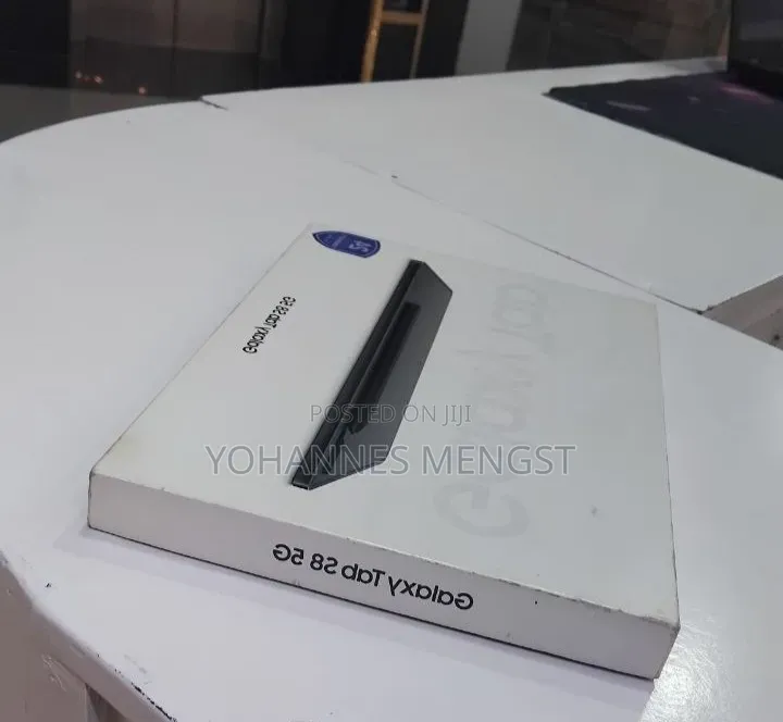 New Samsung Galaxy Tab S8 256 GB Silver