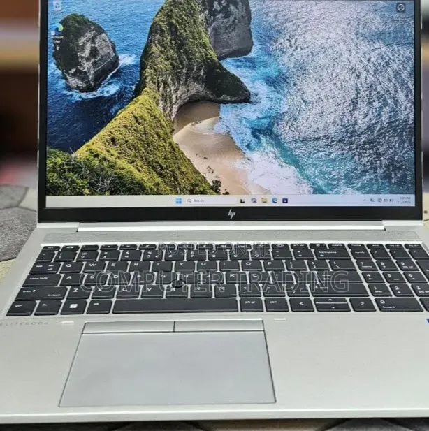 New Laptop HP EliteBook 850 G8 16GB Intel Core i7 SSD 512GB