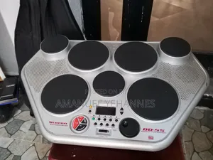 Yamaha DD-55 Digital Percussion Tabletop Drum Kit.