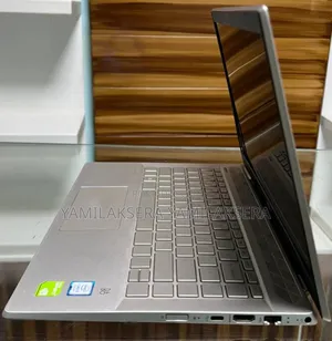 New Laptop HP Pavilion 14 8GB Intel Core i5 SSD 512GB