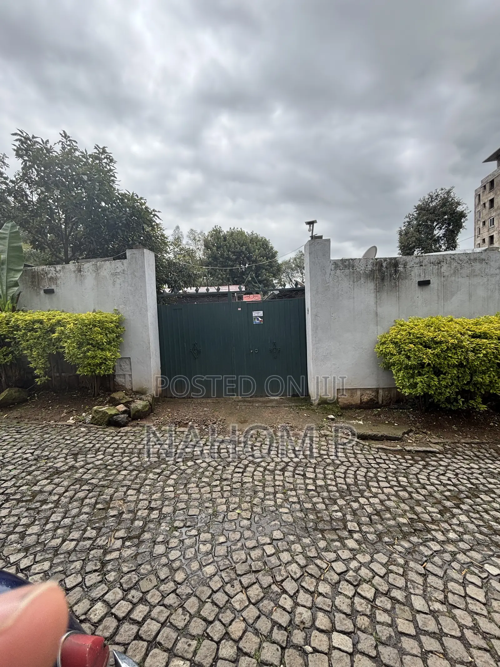 Land for Sale Around British Emabassy