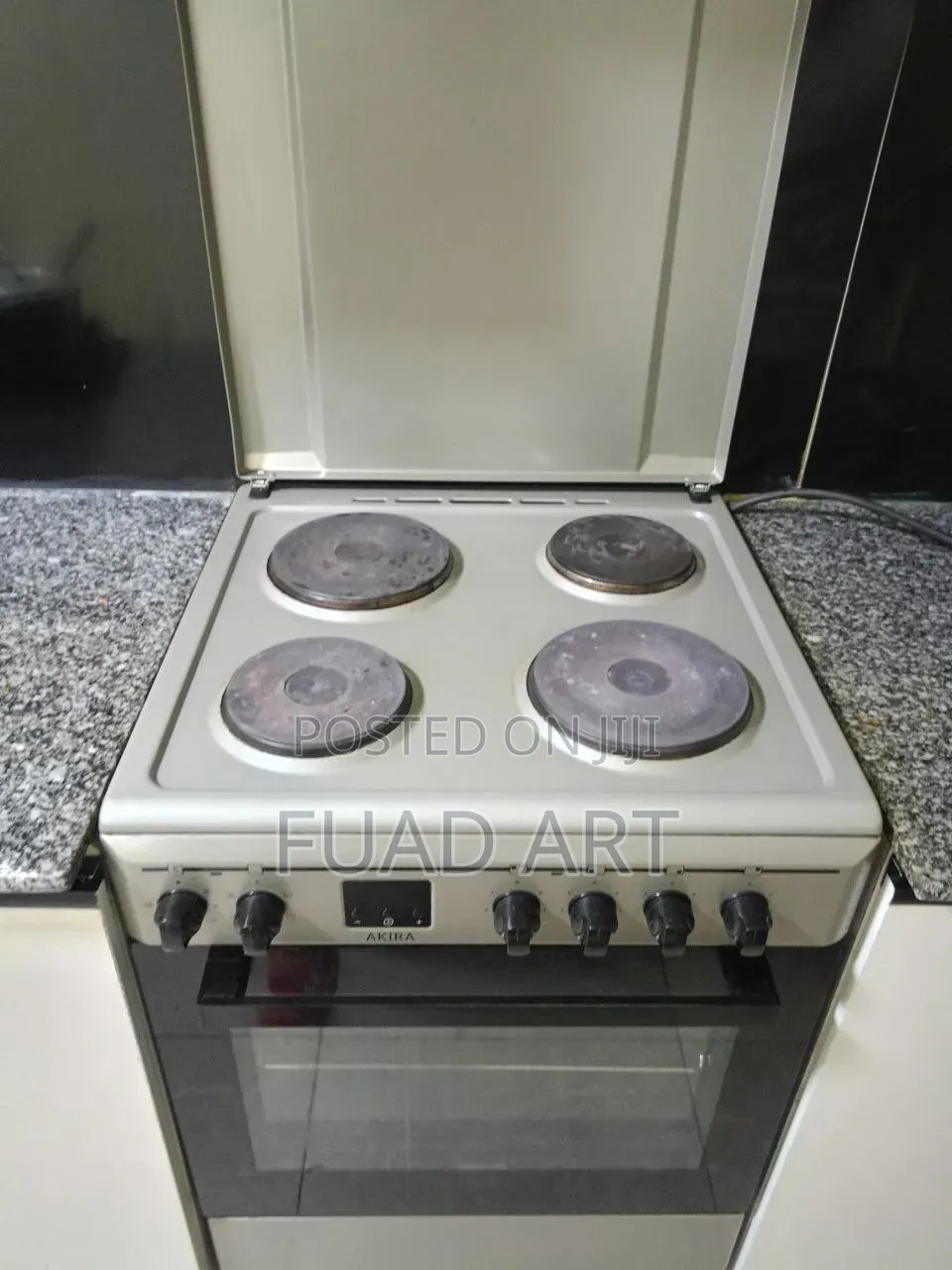 Akira Standing Oven