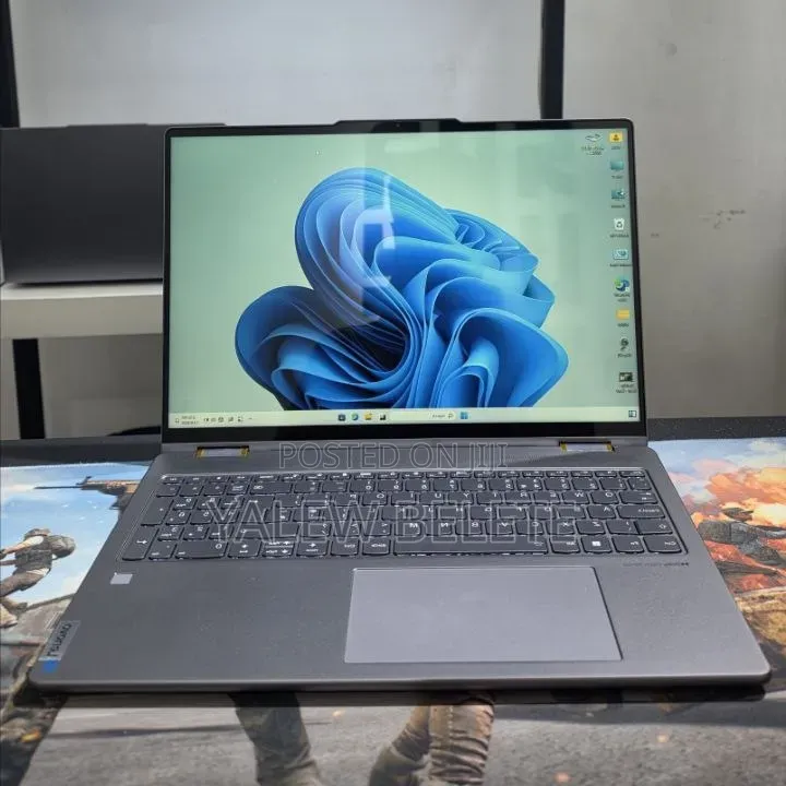 New Laptop Lenovo Yoga 330 16GB AMD Ryzen 7 SSD 512GB