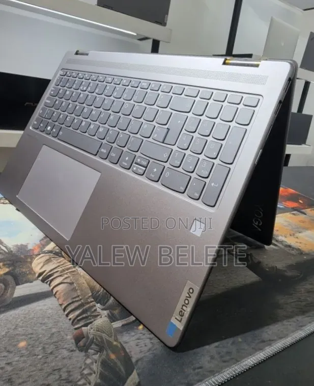 New Laptop Lenovo Yoga 330 16GB AMD Ryzen 7 SSD 512GB
