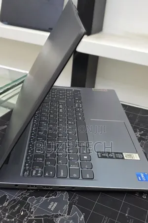New Laptop Lenovo Ideapad 3 16GB Intel Core i5 SSD 512GB