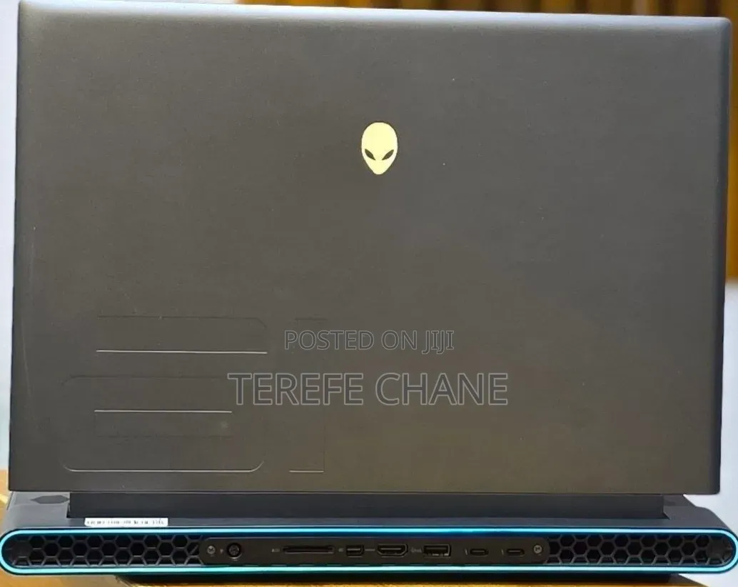 New Laptop Alienware X16 r1 16GB Intel Core i9 SSD 1T