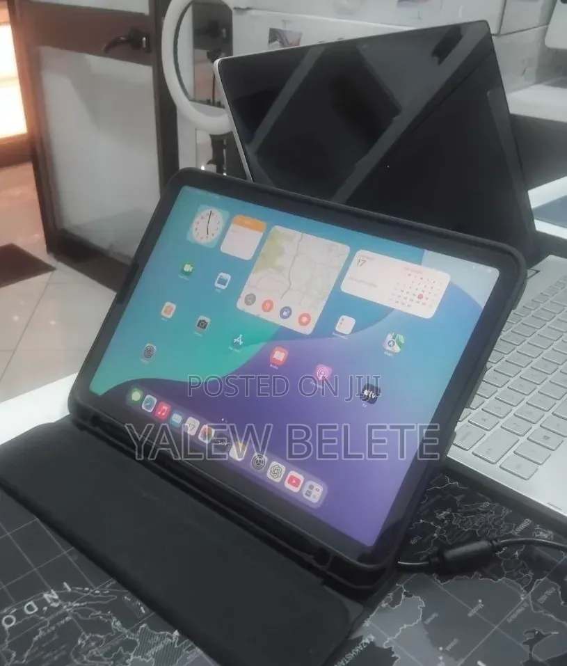 New Apple iPad Air 64 GB