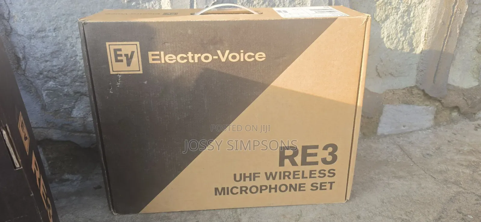 Wireless Microphone Electro-Voice (EV)