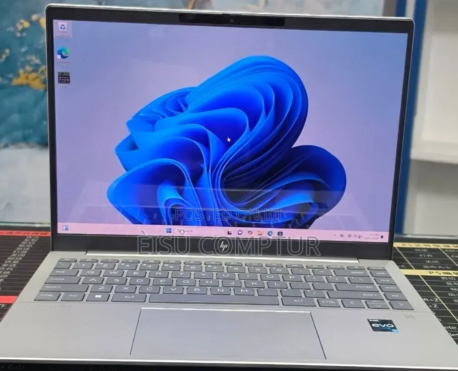 New Laptop HP Pavilion 15 16GB Intel Core i7 SSD 1T