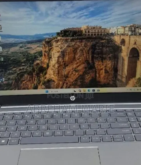 New Laptop HP Stream Notebook 16GB Intel Core i7 SSD 512GB