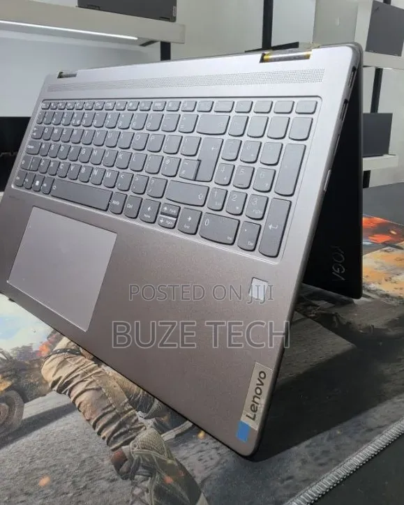 New Laptop Lenovo 16GB AMD Ryzen 7 SSD 512GB