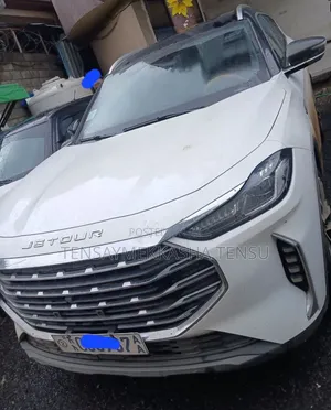 Jetour X70 Plus 2022 White