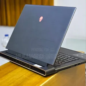 New Laptop Alienware X16 r1 16GB Intel Core i9 SSD 1T