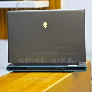 New Laptop Alienware X16 r1 16GB Intel Core i9 SSD 1T