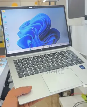New Laptop HP EliteBook 840 G10 16GB Intel Core i7 SSD 512GB