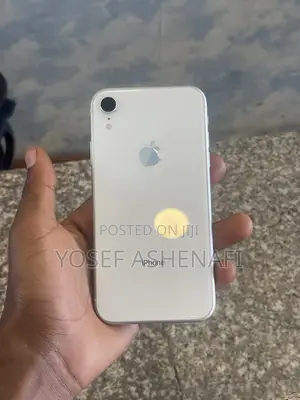 Apple iPhone XR 64 GB White