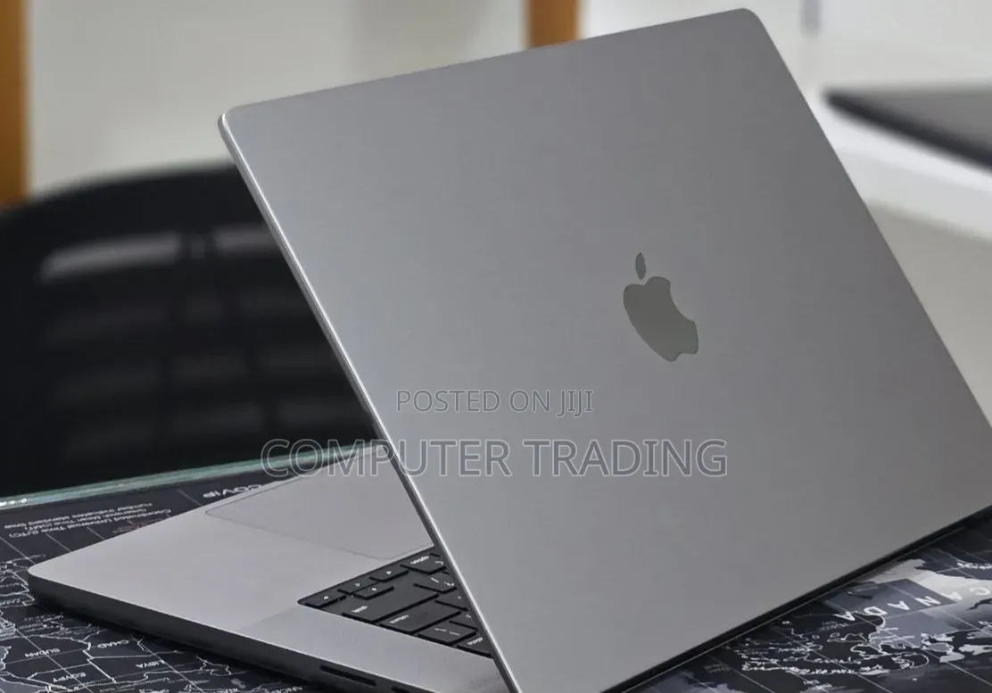New Laptop Apple MacBook Pro 2023 M2 16GB Intel Core i7 SSD 512GB