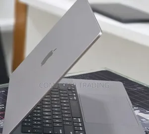 New Laptop Apple MacBook Pro 2023 M2 16GB Intel Core i7 SSD 512GB