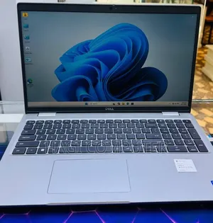 New Laptop Dell Precision 3581 16GB Intel Core i7 SSD 1T