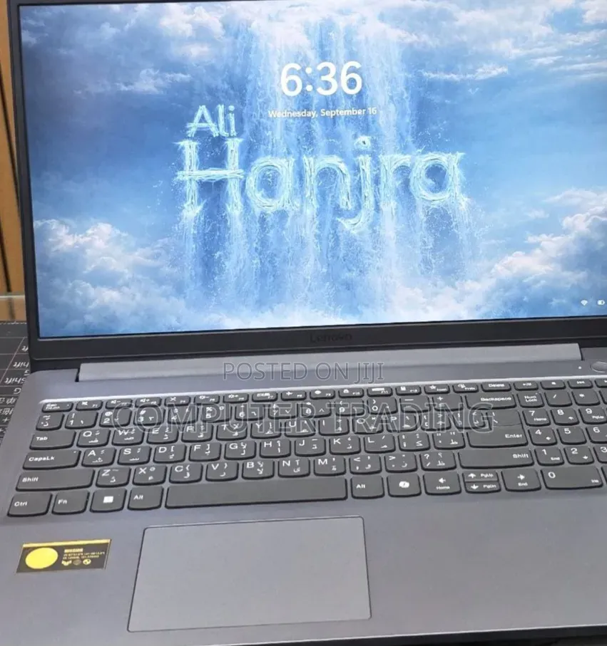 New Laptop Lenovo LOQ 15IRH8 16GB Intel Core i5 SSD 512GB