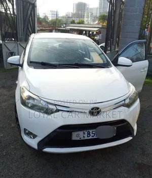 Toyota Yaris 2014 White