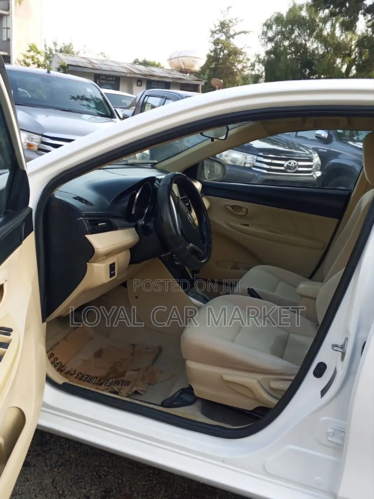 Toyota Yaris 2014 White