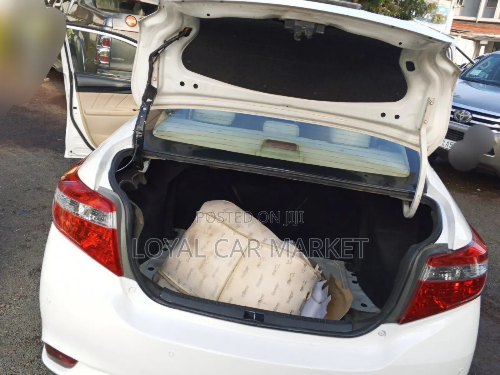 Toyota Yaris 2014 White