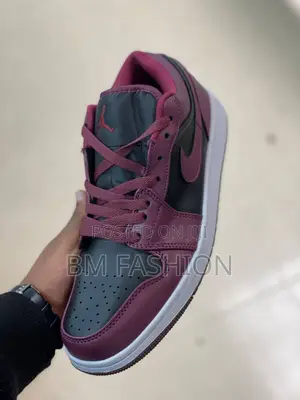 Air Jordan 1 Low Burgendy X Black X White Sole