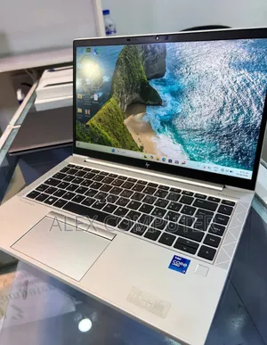 New Laptop HP EliteBook 840 G8 16GB Intel Core i7 SSD 512GB
