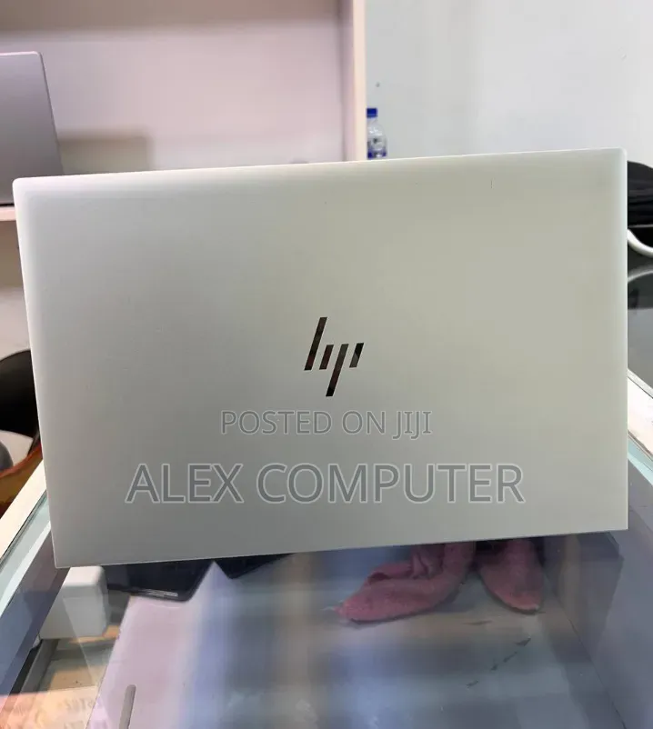 New Laptop HP EliteBook 840 G8 16GB Intel Core i7 SSD 512GB