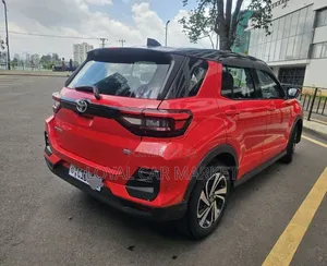 Toyota Raize 2022 Red