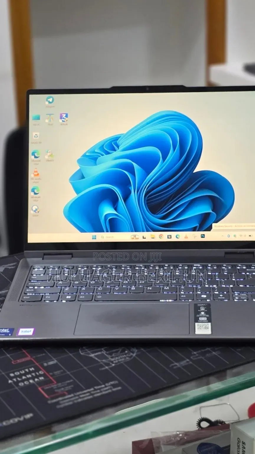 New Laptop Lenovo ThinkPad Yoga 16GB Intel Core Ultra 5 SSD 512GB