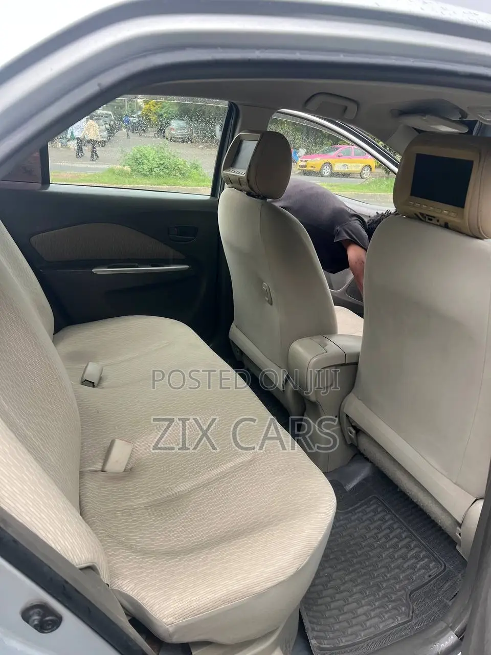 Toyota Yaris 2010 Gray