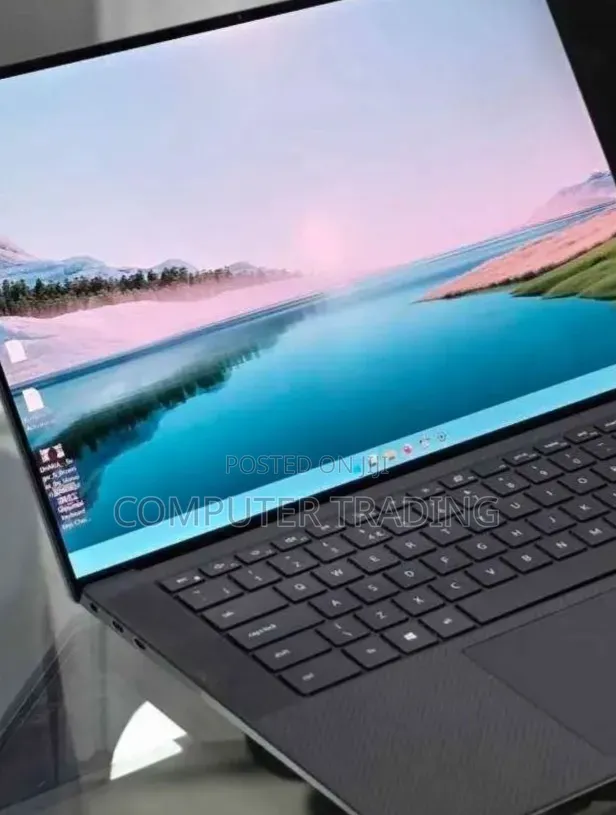New Laptop Dell XPS 15 16GB Intel Core i7 SSD 512GB