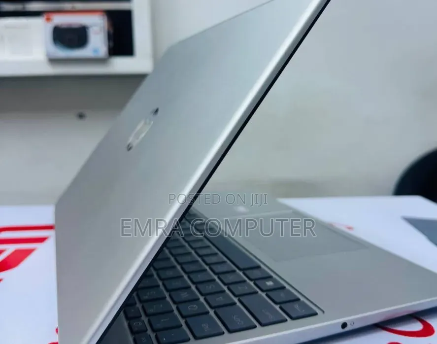 New Laptop HP 16GB Intel Core i5 SSD 512GB