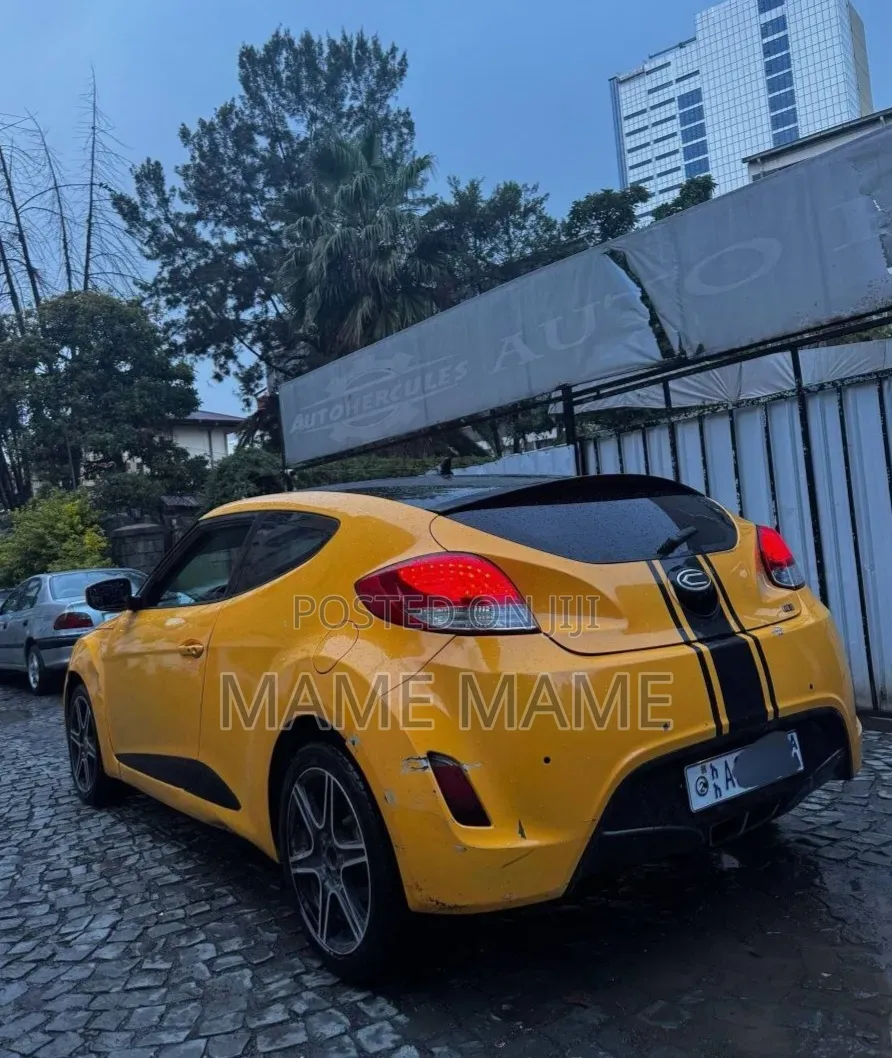 Hyundai Veloster 2013 Yellow