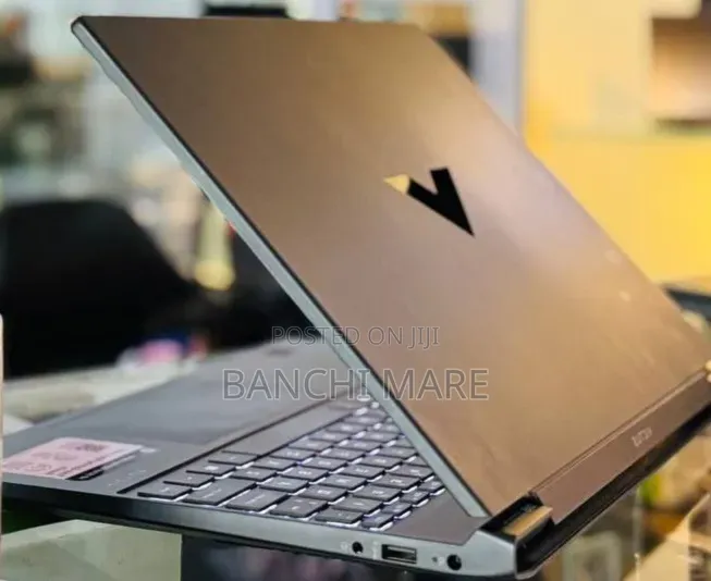 New Laptop HP Victus 15 16GB Intel Core i5 SSD 512GB