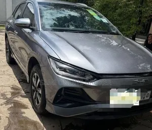 New BYD E2 43 kWh 94 hp FWD 2025 Gray
