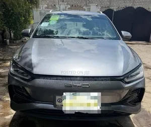 New BYD E2 43 kWh 94 hp FWD 2025 Gray
