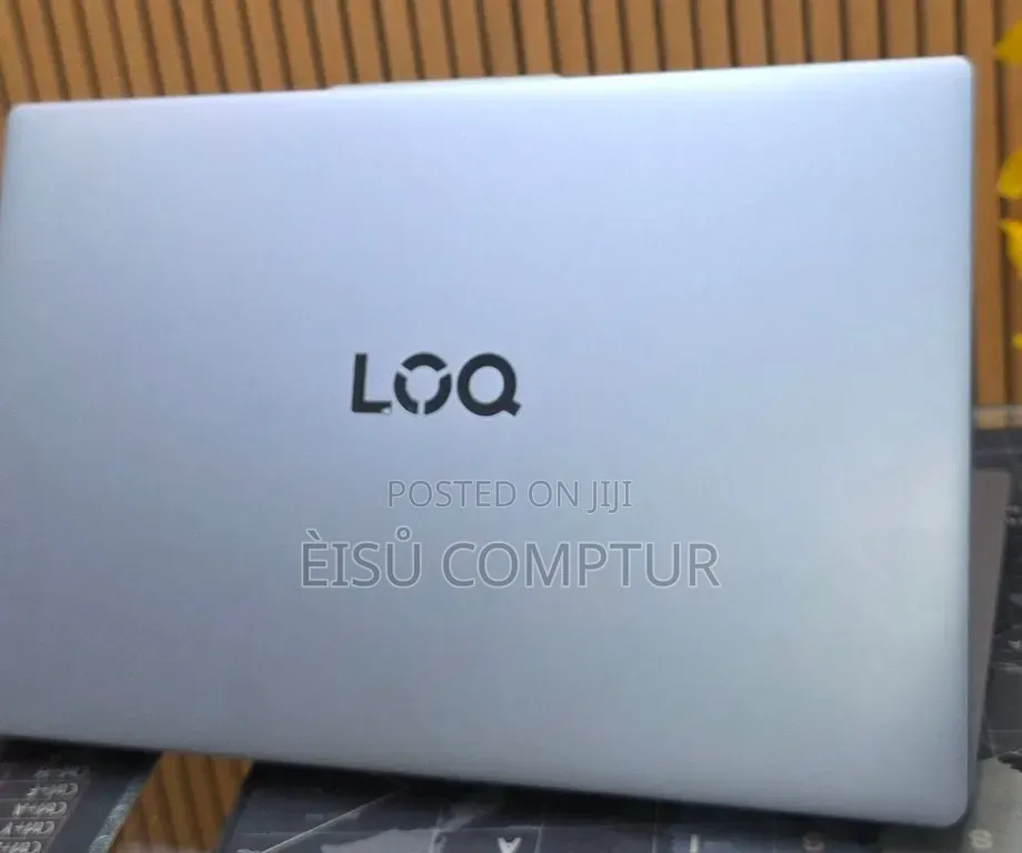 New Laptop Lenovo LOQ 15AHP10 12GB Intel Core i5 SSD 512GB