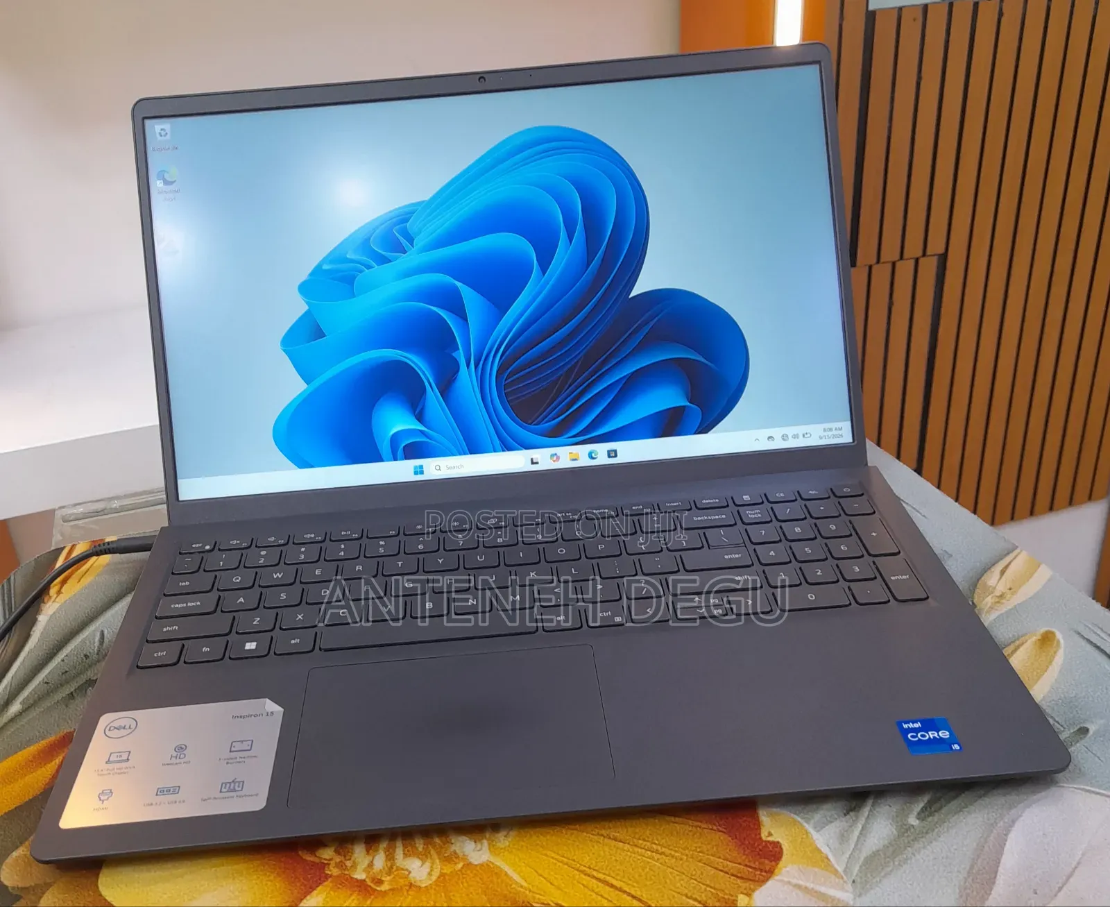 New Laptop Dell Inspiron 15 8GB Intel Core i5 SSD 512GB
