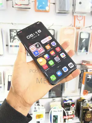 Huawei Mate 70 Rs Ultimate 1 TB